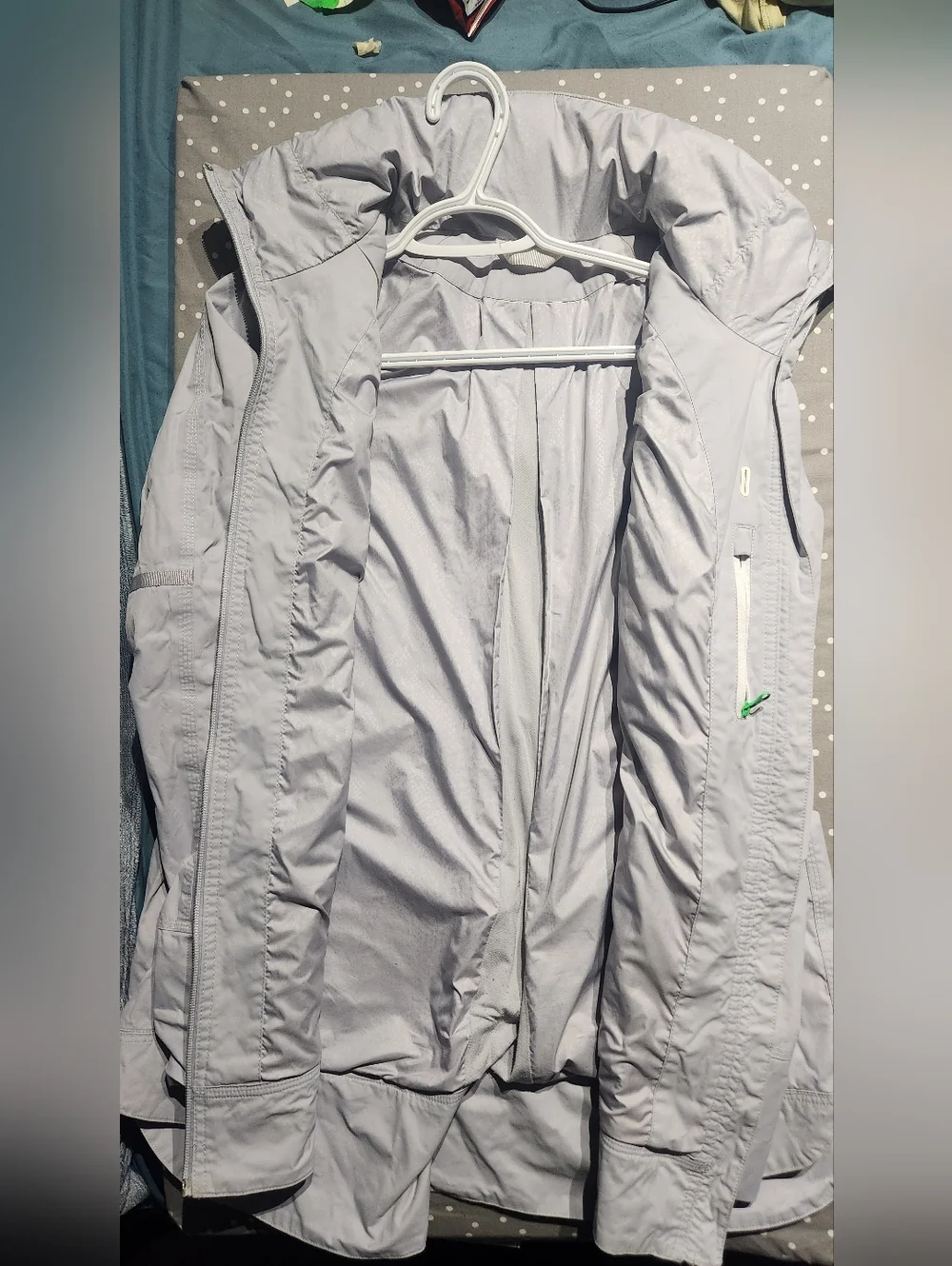 lululemon make it rain jacket - Picture 4 of 6